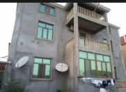 Satılır 7 otaqlı 330 m2 həyət evi Badamdar