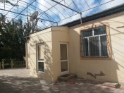 Satılır 4 otaqlı 230 m2 həyət evi Y.Ramana