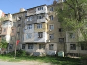 Satılır 2 otaqlı 50 m2 köhnə tikili 8 km