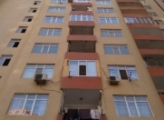 Satılır 3 otaqlı 130 m2 yeni tikili İnşaatçılar m.