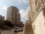 Satılır 1 otaqlı 500 m2 obyekt İnşaatçılar m.