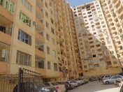 Satılır 3 otaqlı 130 m2 yeni tikili İnşaatçılar m.