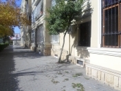 İcarəyə verilir 4 otaqlı 160 m2 ofis Elmlər Akademiyası m.