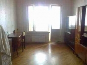 Satılır 4 otaqlı 110 m2 köhnə tikili Heydər Məscidi