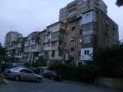 Satılır 2 otaqlı 50 m2 köhnə tikili İncəsənət və Mədəniyyət Un.