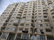 Satılır 3 otaqlı 124 m2 yeni tikili İnşaatçılar m.