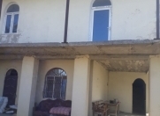 Satılır 8 otaqlı 1000 m2 bağ evi Saray