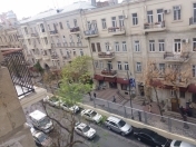 İcarəyə verilir 3 otaqlı 70 m2 köhnə tikili Sahil m.