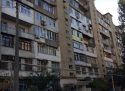 Satılır 3 otaqlı 80 m2 köhnə tikili 8 mkr