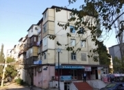 İcarəyə verilir 2 otaqlı 50 m2 köhnə tikili Memar Əcəmi m.