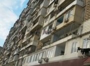 Satılır 2 otaqlı 70 m2 köhnə tikili Azadlıq prospekti m.