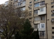 Satılır 3 otaqlı 80 m2 köhnə tikili 9 mkr