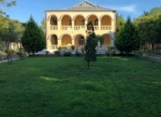 Satılır 6 otaqlı 230 m2 bağ evi Novxanı