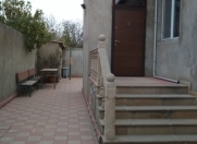 Satılır 4 otaqlı 120 m2 həyət evi Saray
