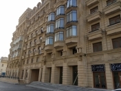 Satılır 2 otaqlı 326 m2 obyekt Rəssamlıq Akademiyası