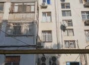 Satılır 3 otaqlı 60 m2 köhnə tikili Qara Qarayev m.