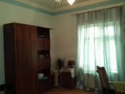 İcarəyə verilir 4 otaqlı 300 m2 həyət evi Badamdar