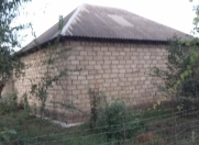 Satılır 3 otaqlı 2500 m2 həyət evi Ağdaş