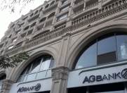 İcarəyə verilir 3 otaqlı 105 m2 köhnə tikili Sahil m.