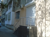 Satılır 2 otaqlı 74 m2 obyekt Elmlər Akademiyası m.