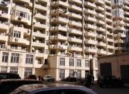 Satılır 2 otaqlı 61 m2 yeni tikili 20 yanvar m.