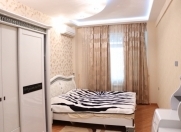 İcarəyə verilir 4 otaqlı 143 m2 yeni tikili Şah İsmayıl Xətai m.
