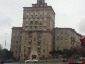 Satılır 2 otaqlı 73 m2 köhnə tikili Dövlət Statistika Komitəsi