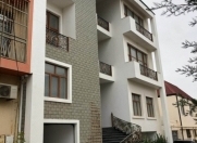 Satılır 9 otaqlı 650 m2 villa Rəsulzadə