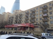 İcarəyə verilir 3 otaqlı 100 m2 köhnə tikili İçəri Şəhər m.