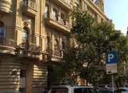 Satılır 4 otaqlı 160 m2 yeni tikili Sahil m.