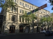 Satılır 2 otaqlı 60 m2 obyekt Axundov bağı