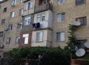 Satılır 4 otaqlı 100 m2 köhnə tikili Biləcəri