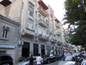 İcarəyə verilir 4 otaqlı 200 m2 köhnə tikili Tarqovu