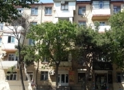 Satılır 3 otaqlı 70 m2 köhnə tikili 8 km