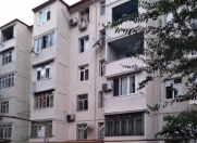 Satılır 3 otaqlı 70 m2 köhnə tikili Neftçilər m.