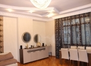 Satılır 3 otaqlı 120 m2 yeni tikili Qələbə dairəsi