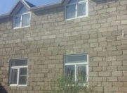Satılır 4 otaqlı 128 m2 həyət evi Türkan