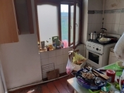 Satılır 2 otaqlı 50 m2 köhnə tikili 8 km