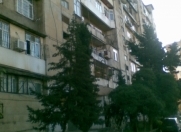 Satılır 2 otaqlı 61 m2 köhnə tikili Xəzər Universiteti