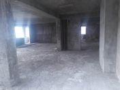 Satılır 6 otaqlı 240 m2 yeni tikili Masazır