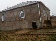 Satılır 3 otaqlı 120 m2 həyət evi Qala