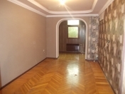 Satılır 2 otaqlı 50 m2 köhnə tikili Hövsan