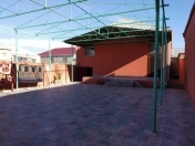 Satılır 4 otaqlı 131 m2 yeni tikili Buzovna