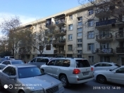 Satılır 2 otaqlı 50 m2 köhnə tikili Space TV