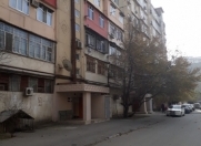 İcarəyə verilir 3 otaqlı 75 m2 köhnə tikili 7 mkr