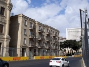 Satılır 3 otaqlı 68 m2 köhnə tikili Səbail r.