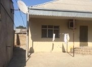 Satılır 4 otaqlı 130 m2 həyət evi Əmircan