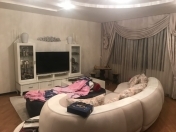 Satılır 4 otaqlı 150 m2 köhnə tikili Keşlə bazarı