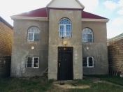 Satılır 6 otaqlı 4 m2 həyət evi Hövsan
