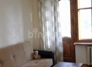 İcarəyə verilir 1 otaqlı 40 m2 köhnə tikili C.Cabbarlı heykəli